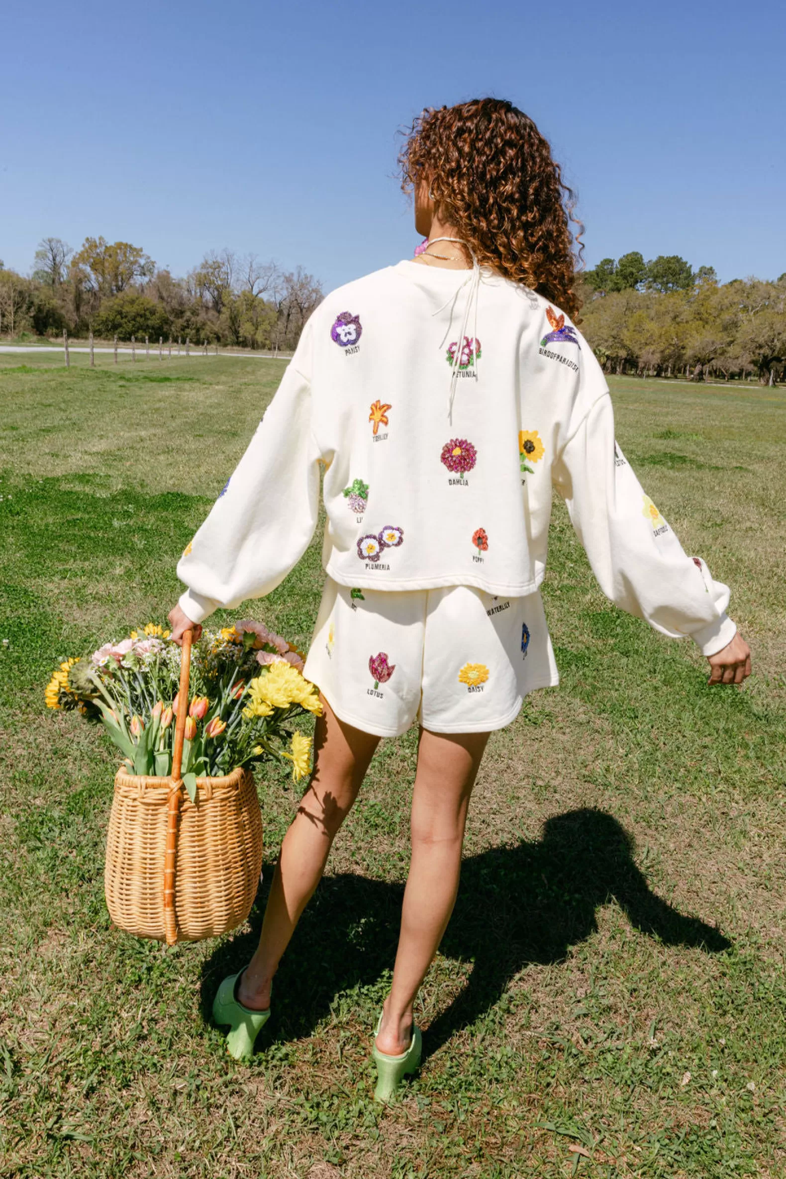 Queen of Sparkles Shorts | Sets<Flower Type Scattered Short Beige