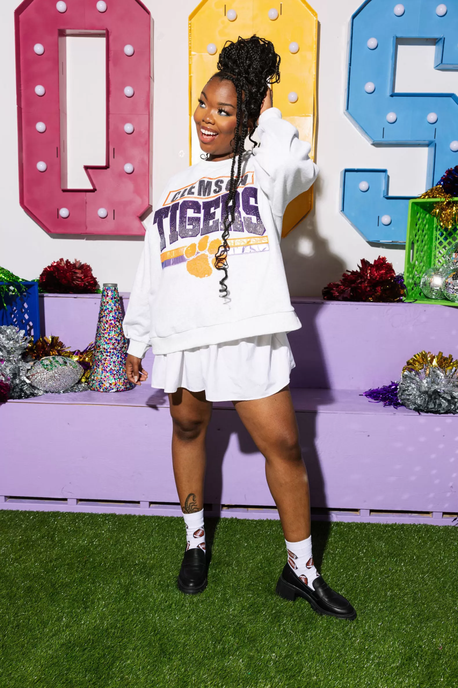 Queen of Sparkles Sweatshirts<Licensed- 'Clemson Tigers' Vintage Sweatshirt Grey