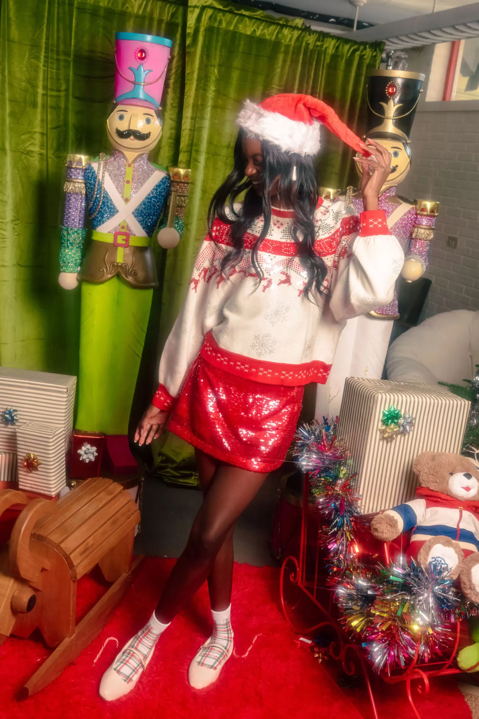 Queen of Sparkles Sweaters<Red & Vintage Needlepoint Reindeer Sweater White