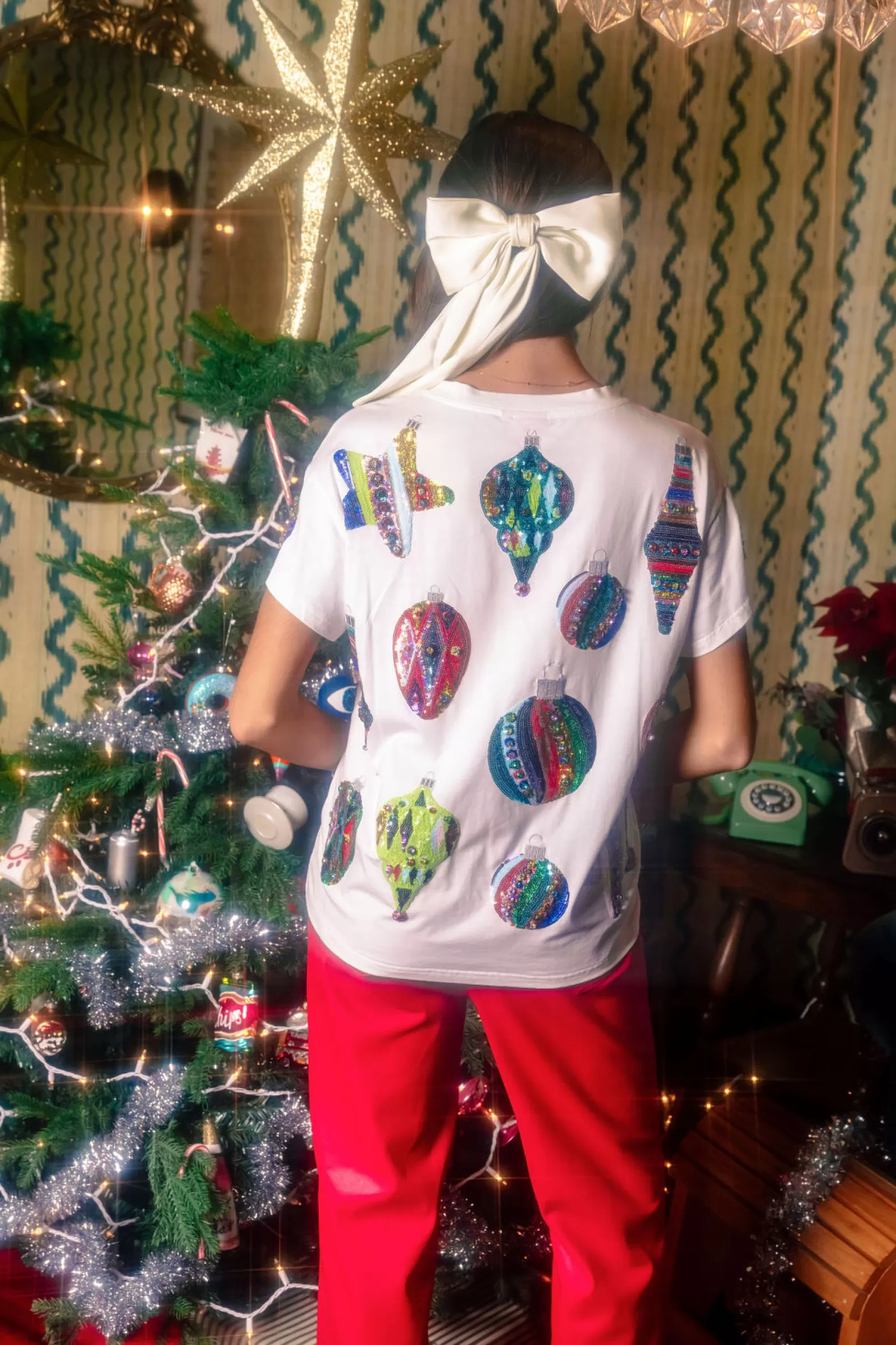 Queen of Sparkles Tees<Multi Color Ornaments Tee White