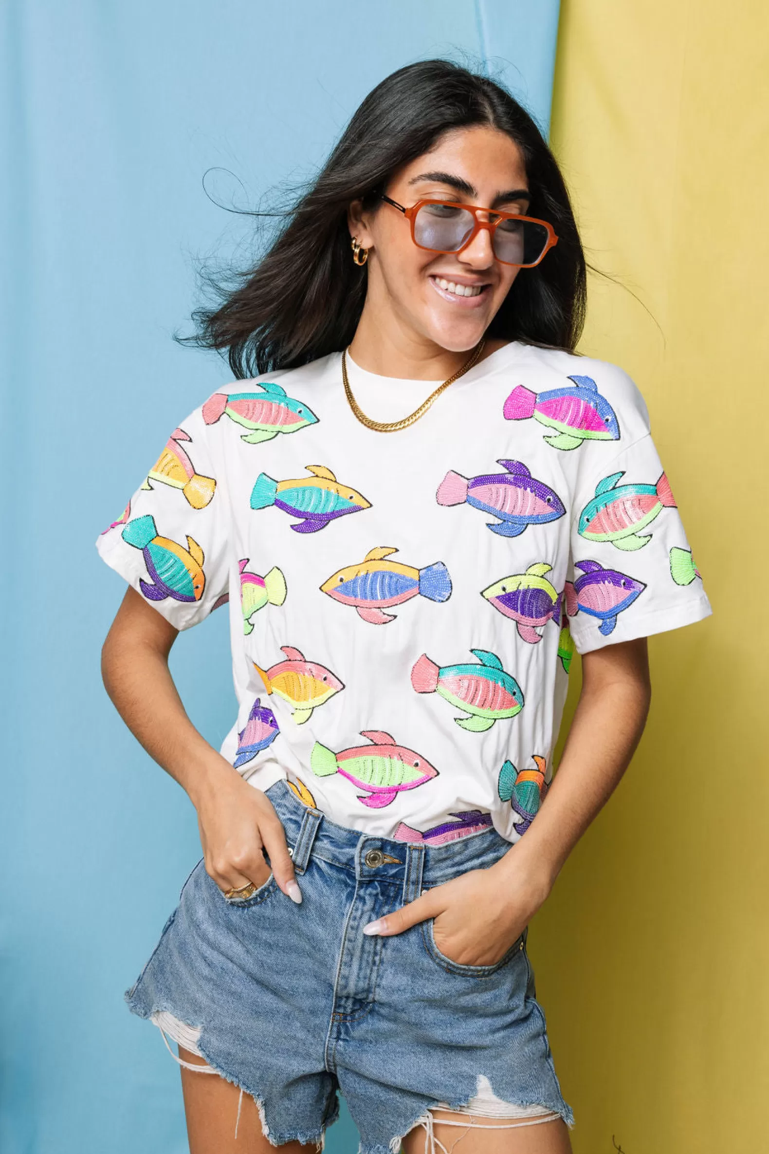 Queen of Sparkles Tees | Our Favorites<Neon Scattered Fish Tee White